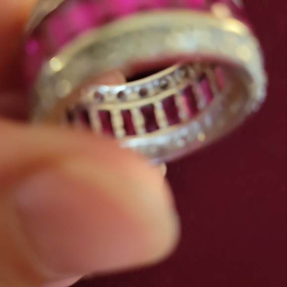 Beautiful vintage 925 ruby and cz ring - Picture 9 of 9